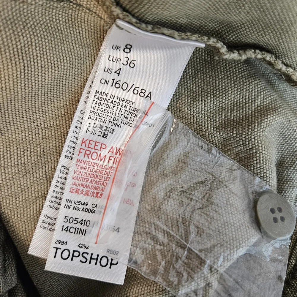 Topshop Green Camo Buckle Detail High Rise Utility Shorts Women’s Size 4 - Picture 10 of 12